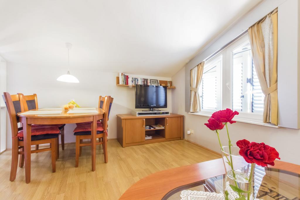 Oaza Tribunj Sea View Apartment Room photo